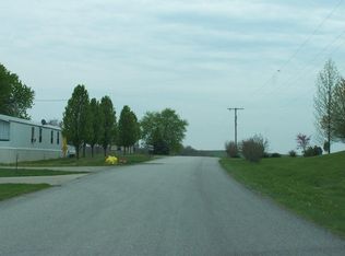 701 10th St, Glasgow, MO 65254