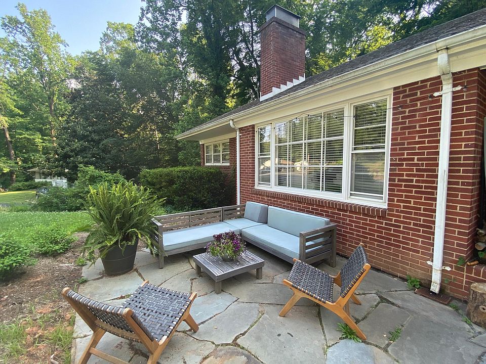 1147 Kensington ; Front Patio