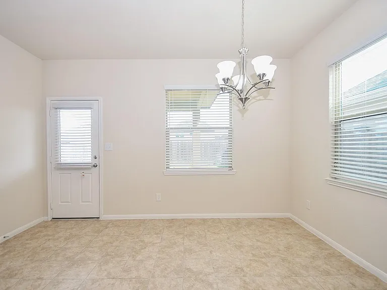 2738 Meandering Elm Trl — Photo 13