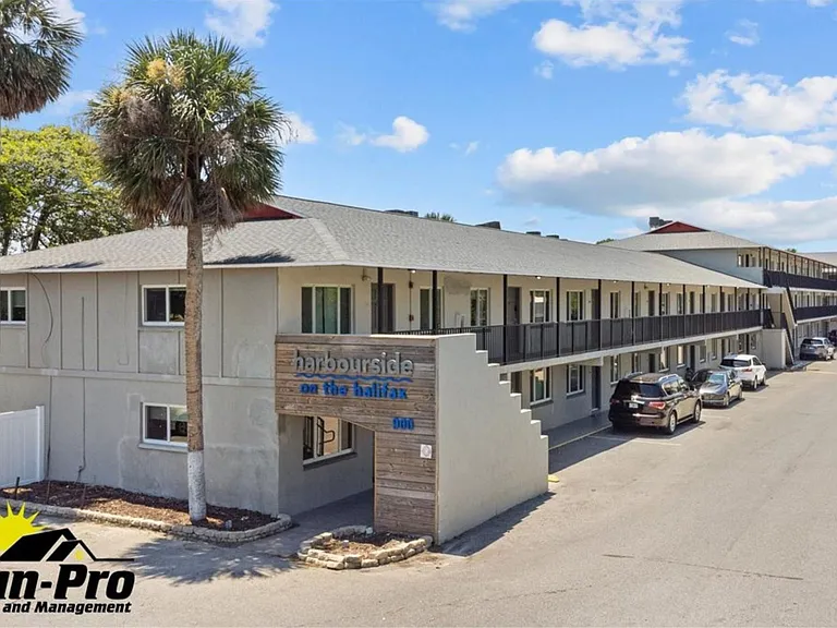 900 S Peninsula Dr #210 — Photo 1
