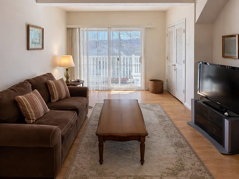 50 Adams St #109 — Photo 6