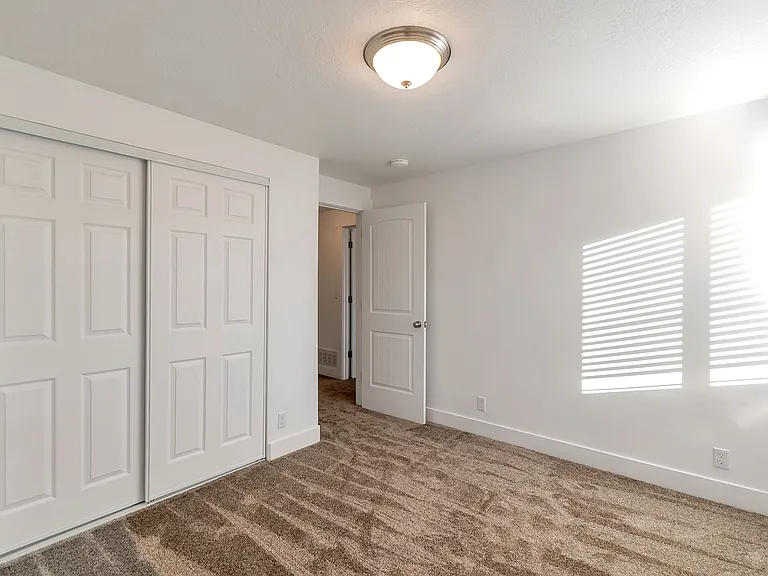 1655 S Longview Rd #1 — Photo 7