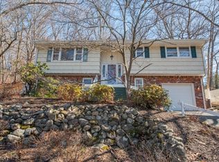 103 Cedar Rd, Ringwood Boro, NJ 07456