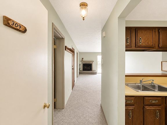 5th image of 651 Gothic Rd #309