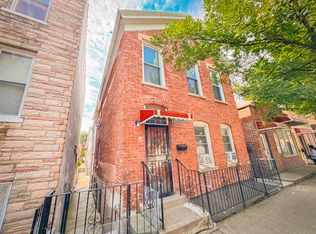 235 W 23rd St, Chicago, IL 60616