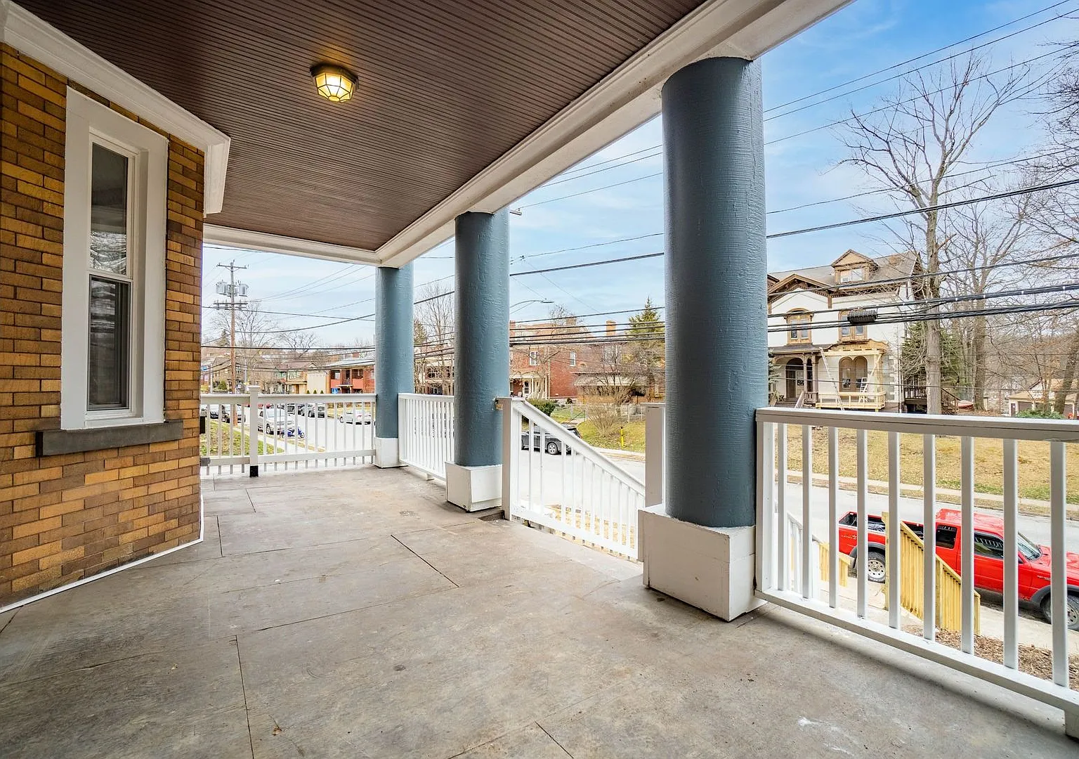Classic 1900's building with all new interior space — Photo 3