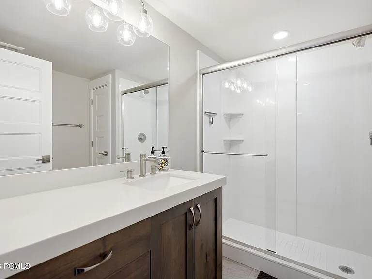 11293 N Shoreline Dr — Photo 40