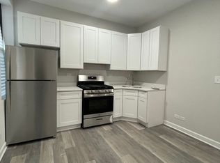 2017 S Throop St #3R, Chicago, IL 60608