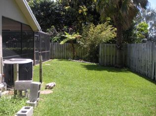 454 Sequoia Ln, Boca Raton, FL 33487