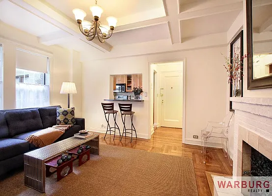 Sold by Warburg | media 18