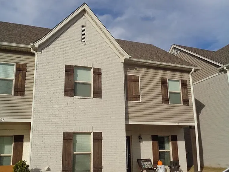 410 Walker Cir — Photo 1