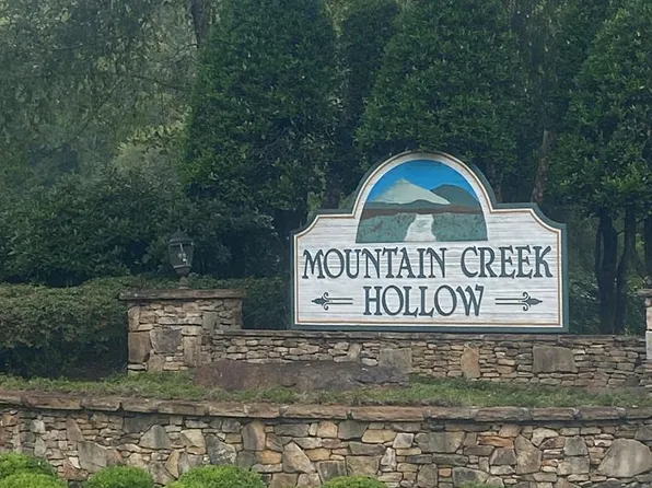27 Mountain Creek Hollow Dr, Talking Rock, GA 30175