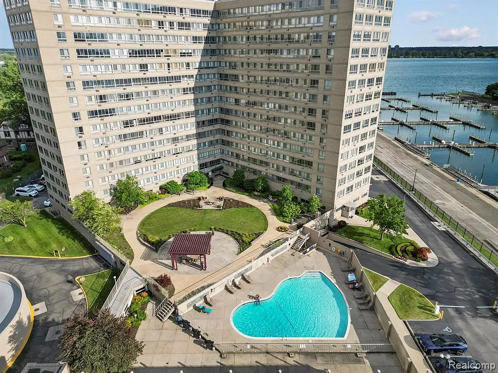 1 bed, 1.0 bath, 625 sqft, $1,050 — Photo 3