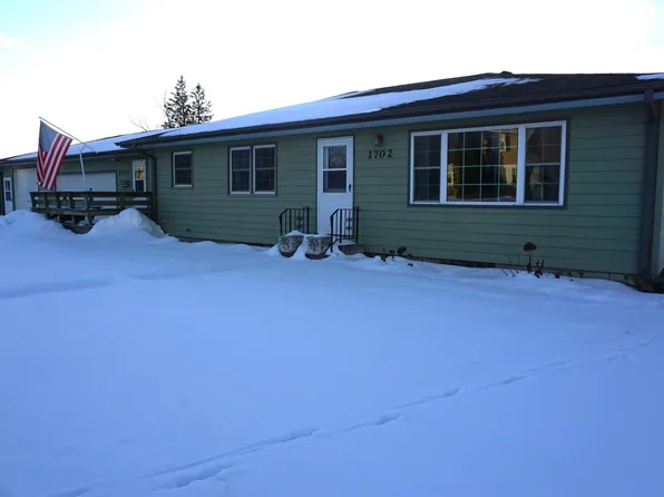 1702 Washington St, Eldora, IA 50627