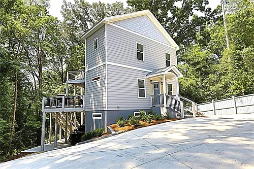 2125 Clay Rd Photo 1