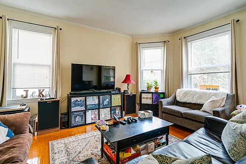 36 Hewlett St #1 Photo 1