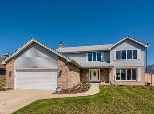 2000 W Lonnquist Blvd, Mount Prospect, IL 60056