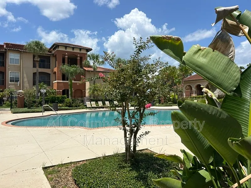 1 bed, 1.0 bath, 840 sqft, $1,300 — Photo 3