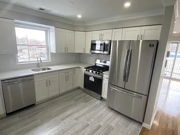 (undisclosed Address), Jersey City, NJ 07304