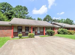 121 Countryview Ln, Oxford, MS 38655