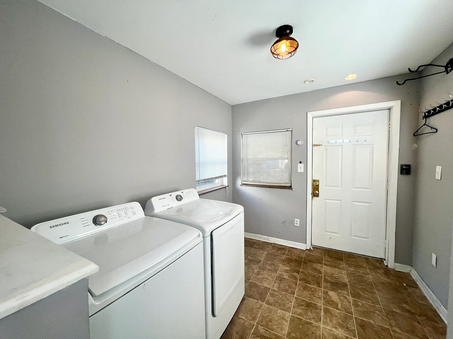 561 Tibet Rd — Photo 4