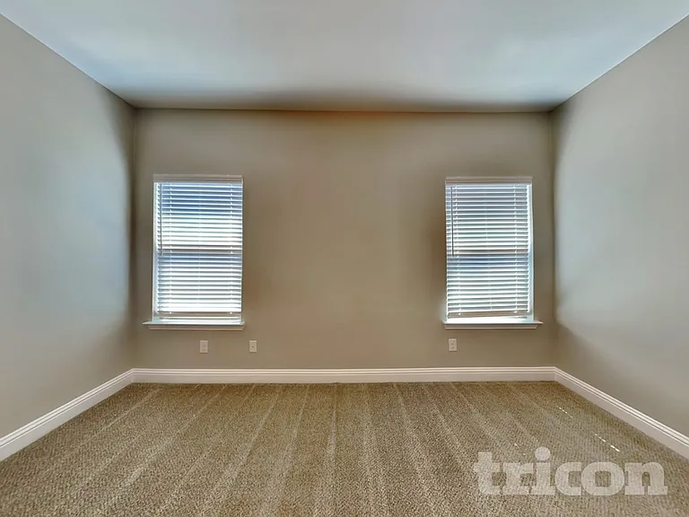 7712 Cottonwood Dr — Photo 6