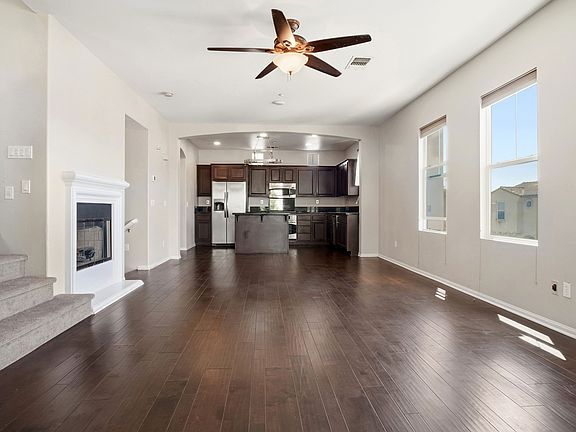 3rd image of 2151 Cherry Blossom Ct Unit 195
