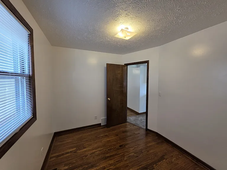 1725 S 16th St — Photo 14