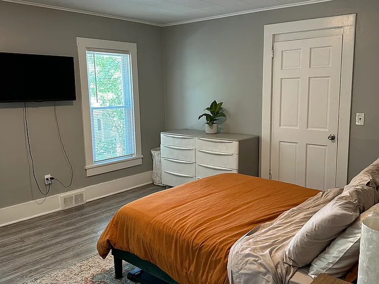 32 Edmonds St #2 — Photo 10
