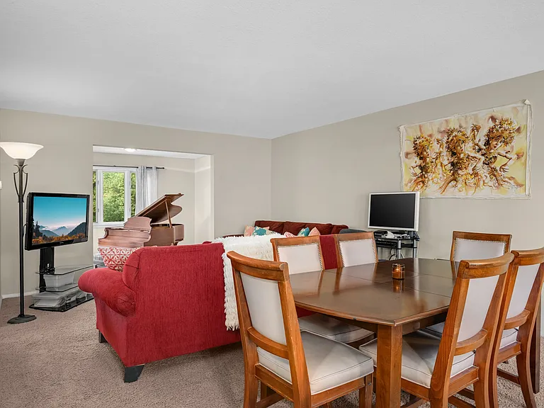 7408 Oaklawn Ave — Photo 5