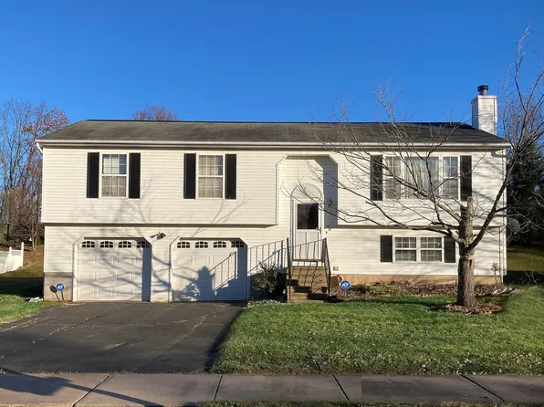 40 Brentwood Lane, Windsor, CT 06095