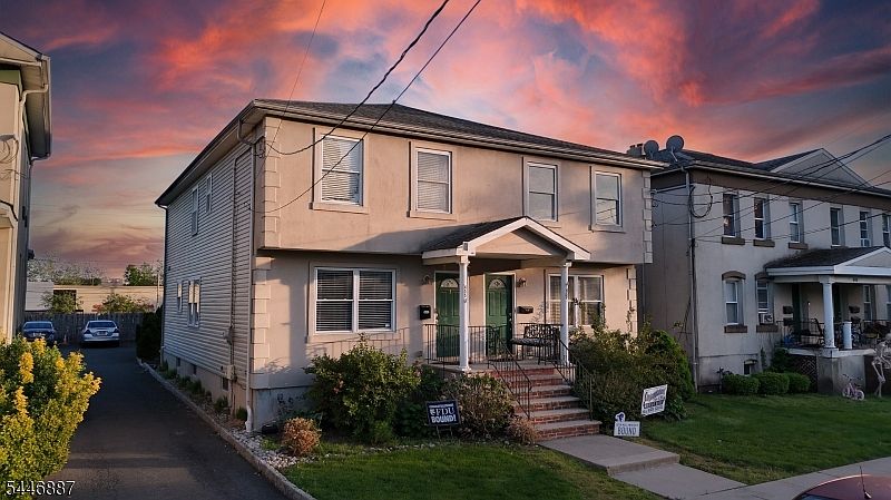 1st image of 455-457 2nd Ave