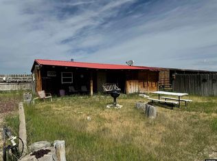83 Blazing Saddles Rd, Saratoga, WY 82331