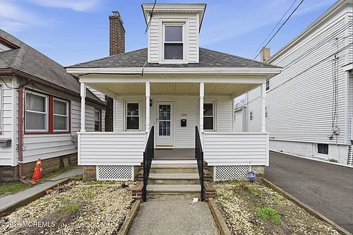 120 2nd St #FRONT HOME Photo 1