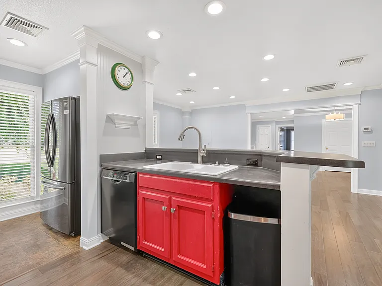 3215 Arthur Dr — Photo 11