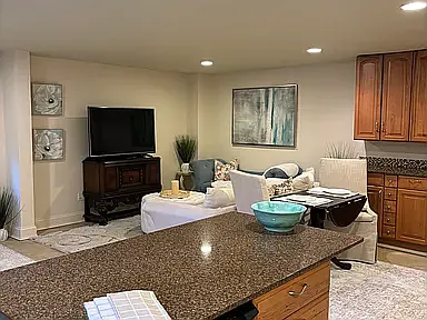 1 bed, $1,950 — Photo 4