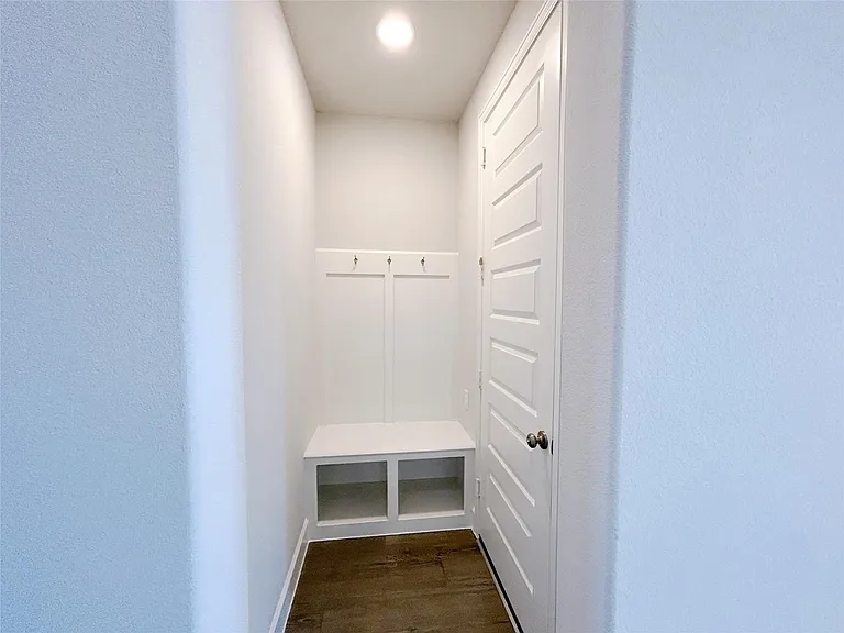 5406 Rocky Banks Way — Photo 10