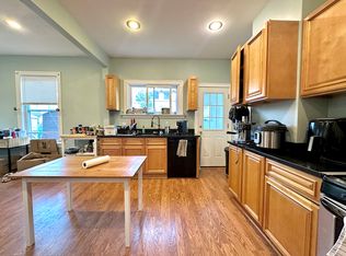 1 Hall Pl, South Boston, MA 02127