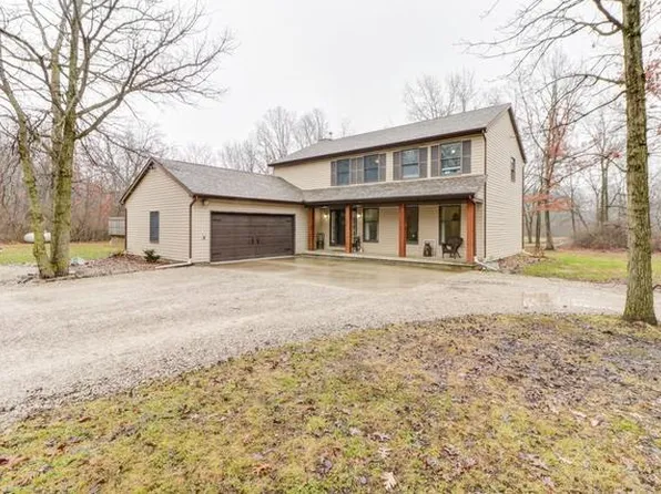 666 County Road 3350 N, Fisher, IL 61843