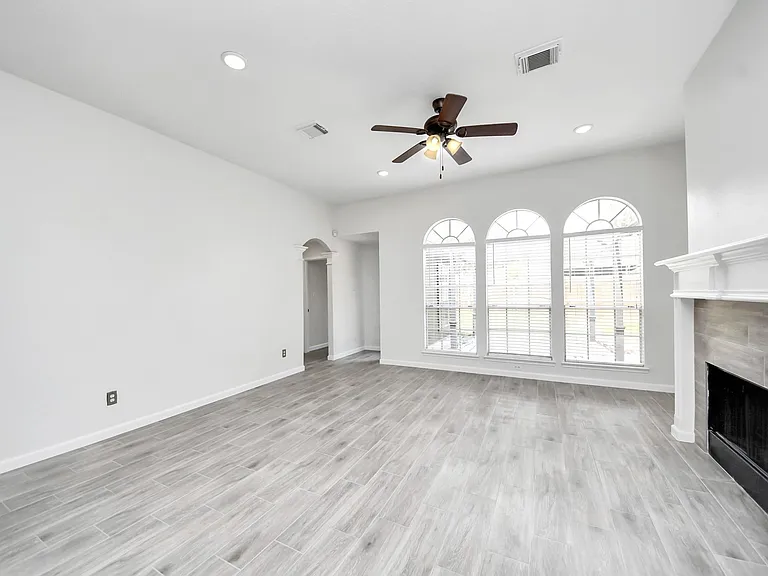 22722 Birch Point Dr — Photo 11