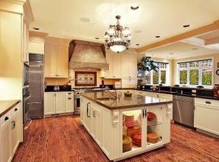 161 E Lake Sammamish Pkwy NE, Sammamish, WA 98074
