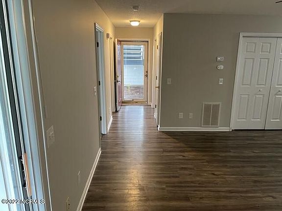 3rd image of 111 W Victoria Ct APT B