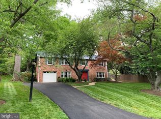 7805 Cindy Ln, Bethesda, MD 20817