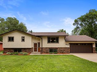 8371 Spring Lake Rd, Mounds View, MN 55112
