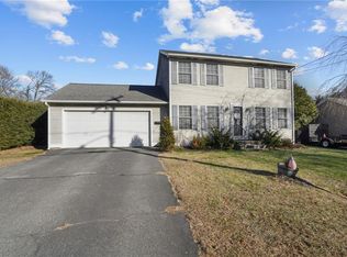 112 Greenwich Ave, Warwick, RI 02886