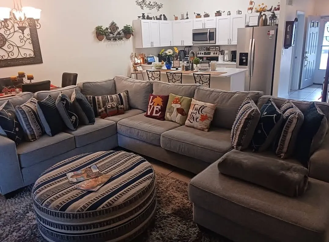 3 bed, 1148 sqft, $2,300 — Photo 3