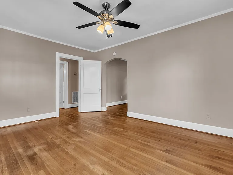3729 Spottswood Ave — Photo 6