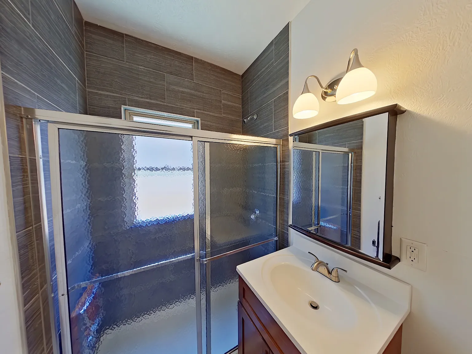 Studio, 600 sqft, $905 — Photo 3