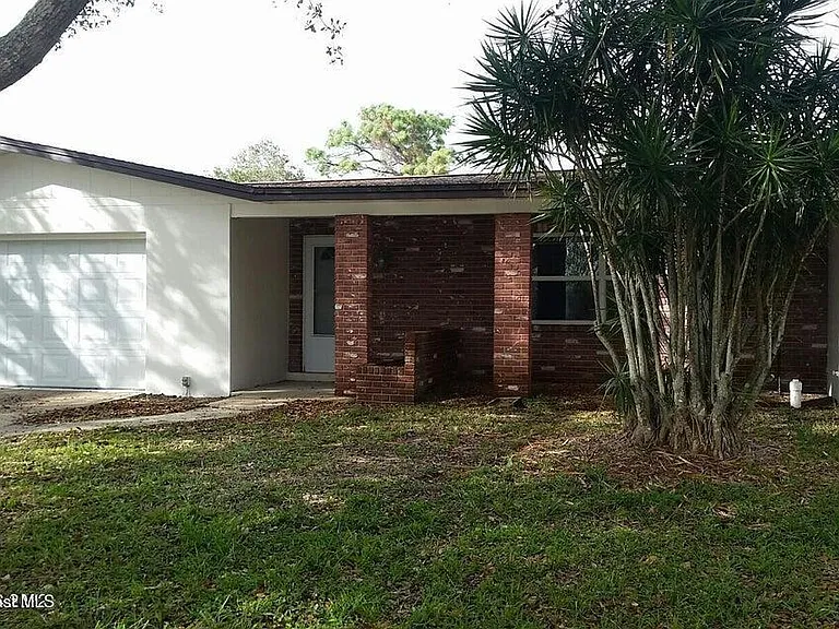 200 Southgate Blvd — Photo 1