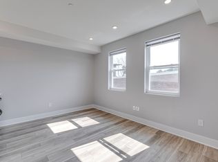 811 N 40th St #4, Philadelphia, PA 19104